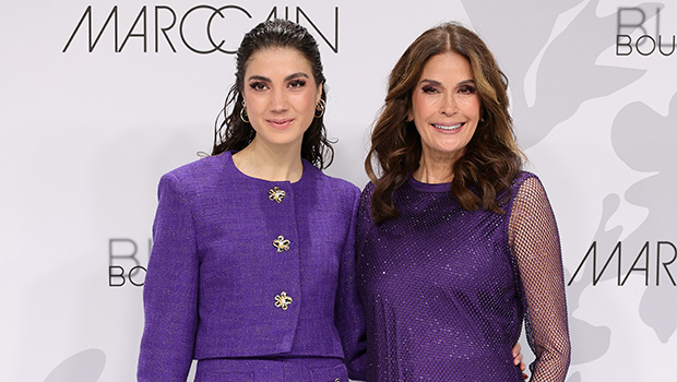Teri Hatcher &amp; Look-Alike Daughter Emerson Tenney Match in Purple Outfits During Berlin Fashion Week