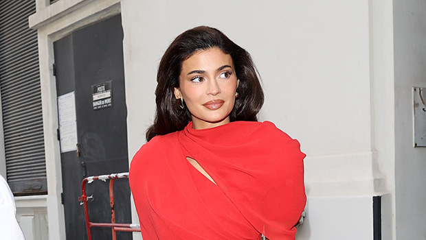 Kylie Jenner Goes Shirtless &amp; Rocks Just a Fur Jacket &amp; Jeans on Valentine’s Day