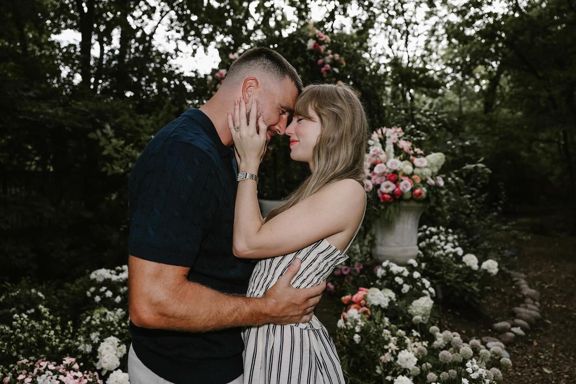 Taylor Swift Rocks Rare Subtle Nail Look for Travis Kelce Engagement
