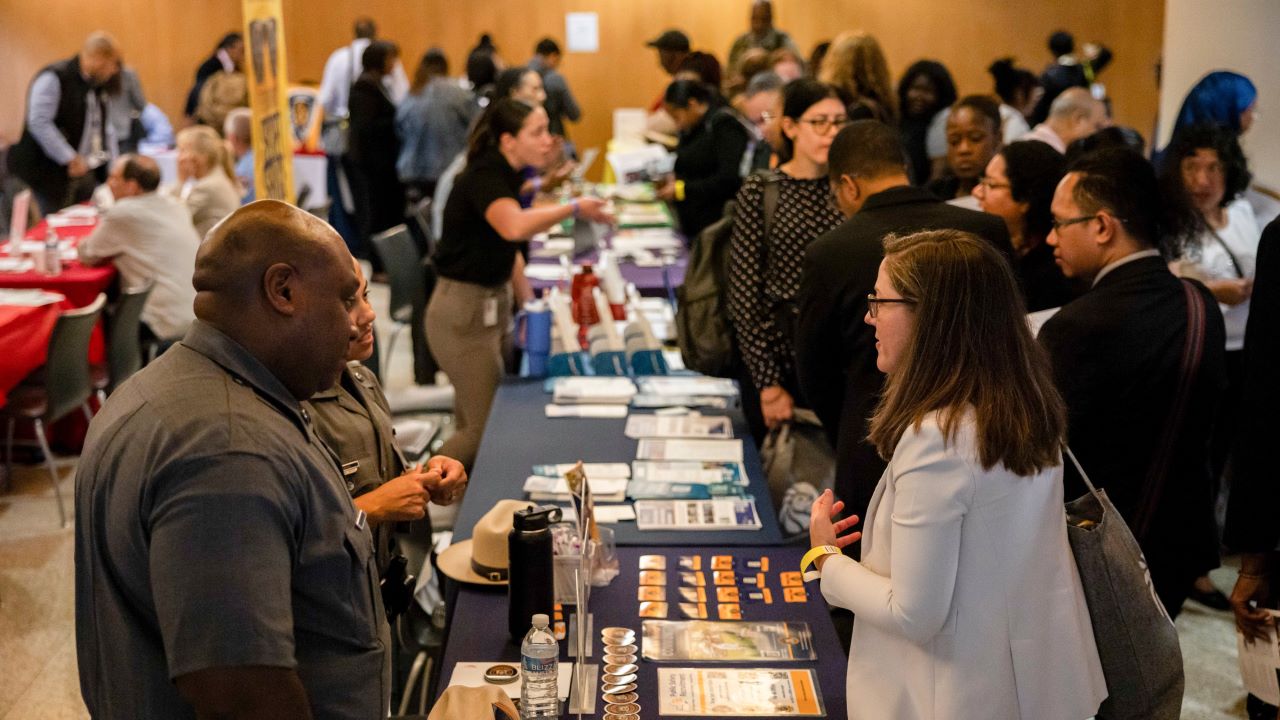US job growth cooled in July amid growing economic uncertainty
