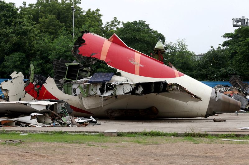 New details in Air India crash probe shift focus to plane's captain, WSJ reports