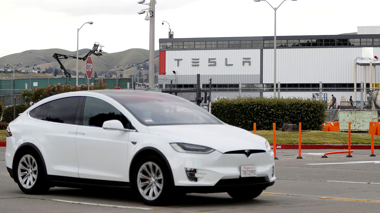 Tesla vehicles to get Grok AI chatbot starting next week, Musk says