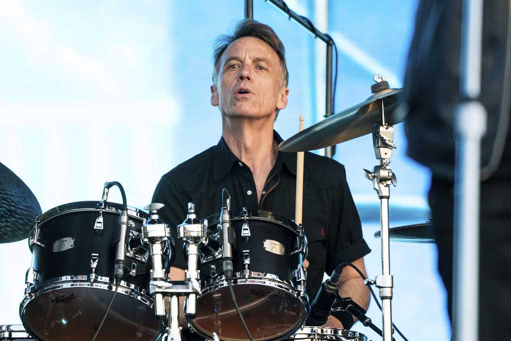 Pearl Jam drummer Matt Cameron says he's leaving the band after nearly 30 years