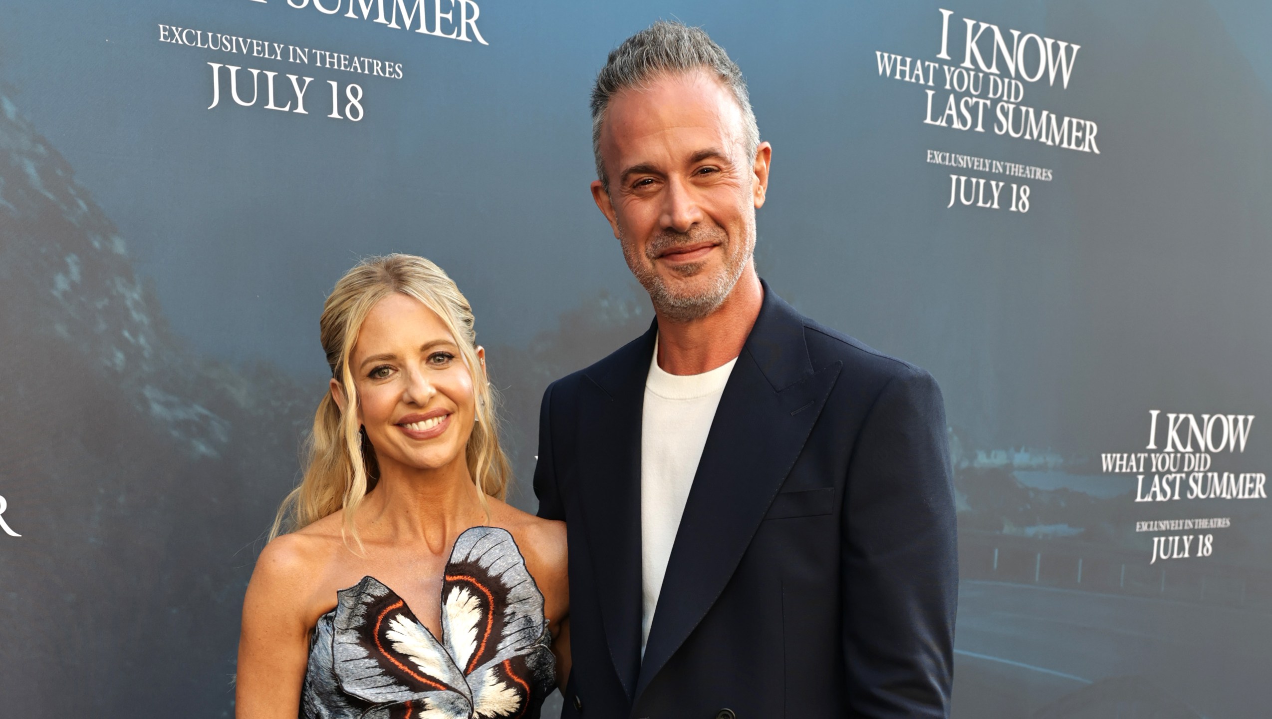 Sarah Michelle Gellar Supports Husband Freddie Prinze Jr. at ‘IKWYDLS’ Premiere