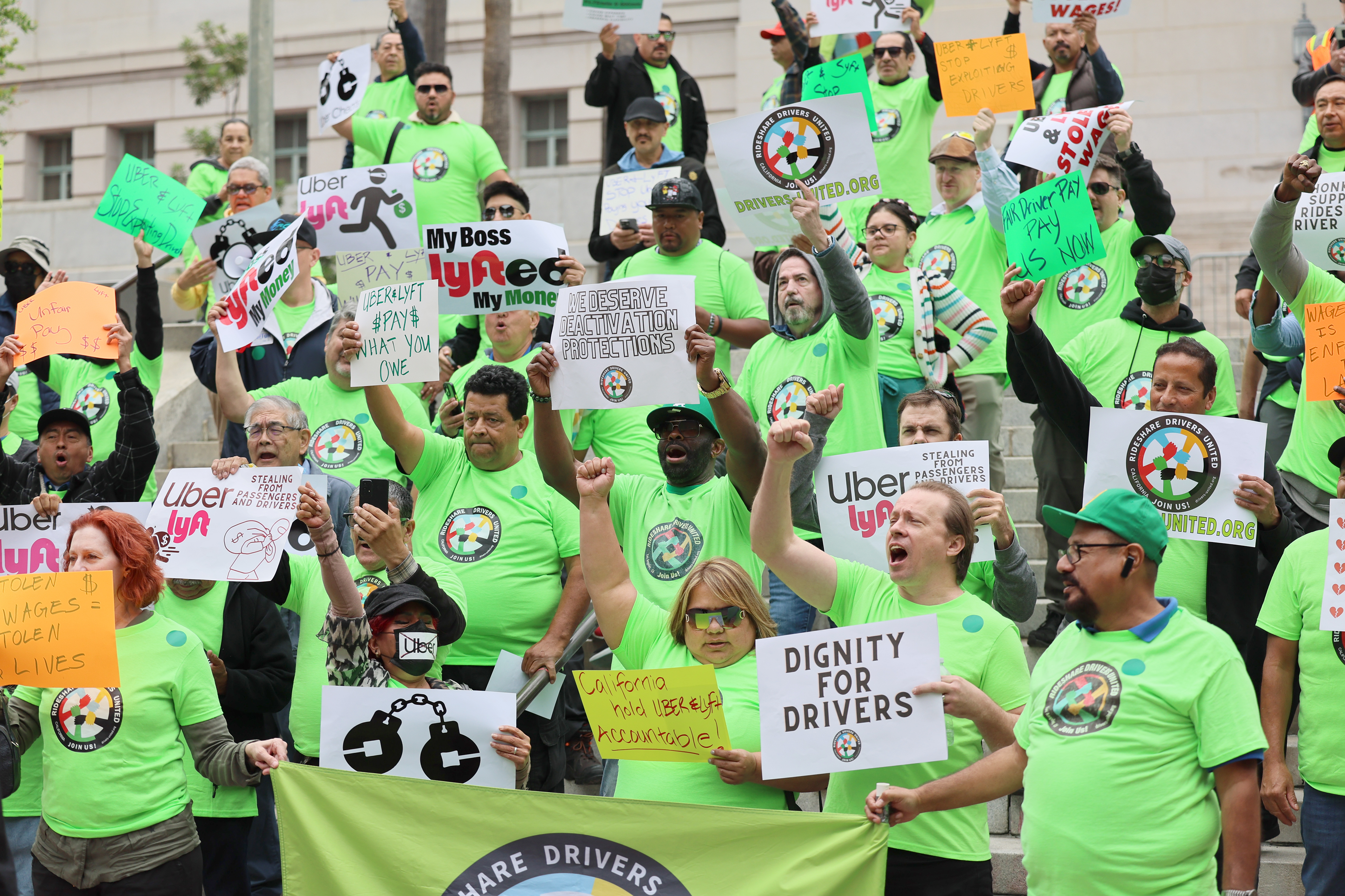 Republicans want to give Uber workers benefits. There’s a catch.