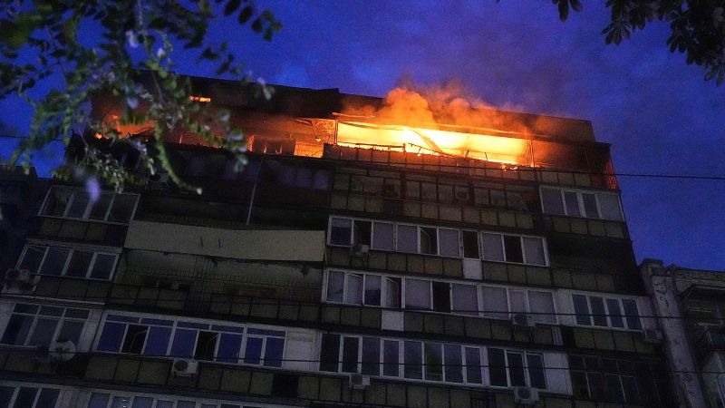 Russia’s ferocious aerial assault on Ukraine continues for second night, targeting Kyiv
