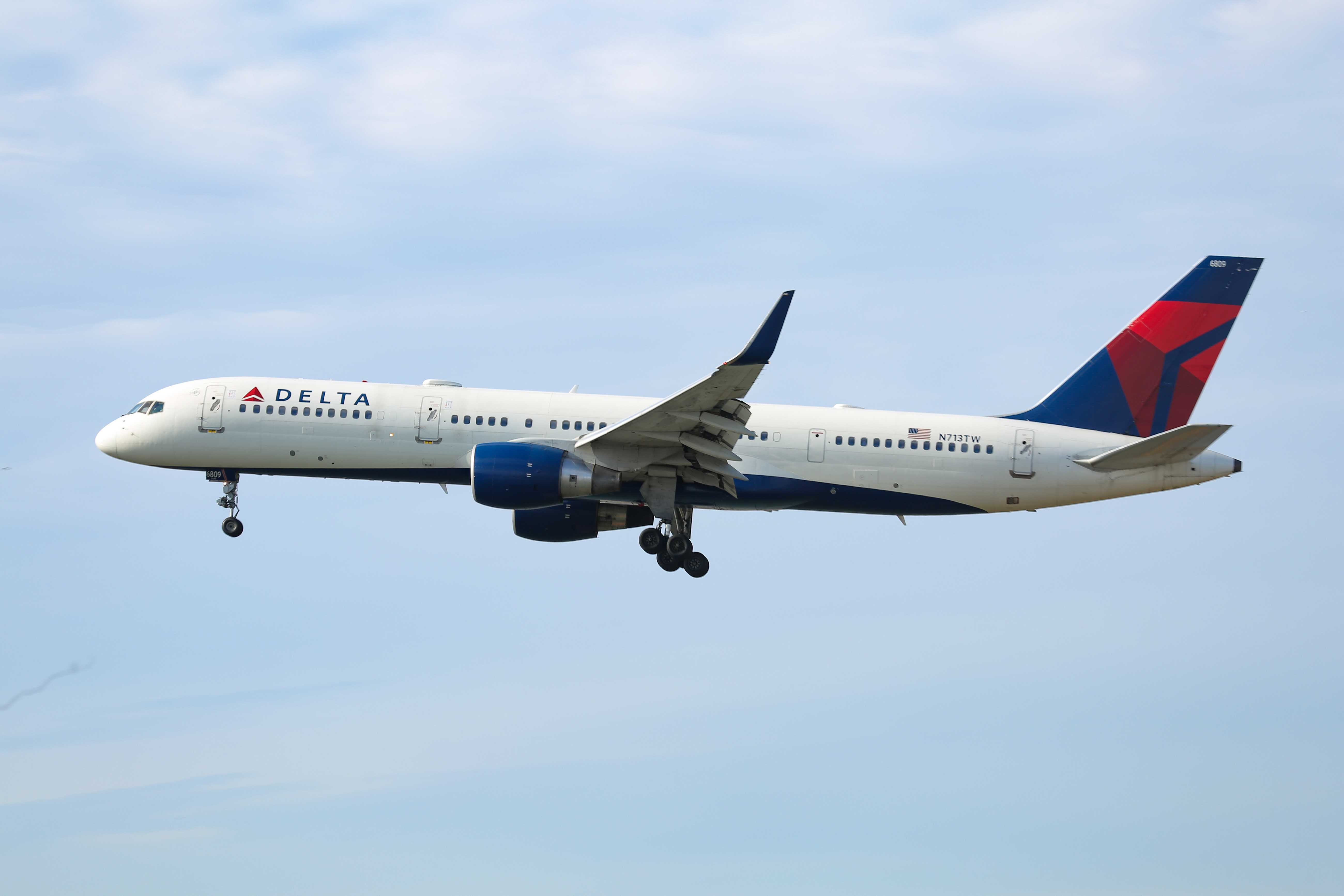 Battery bursts into flames midair, forcing emergency landing of Florida-bound Delta flight